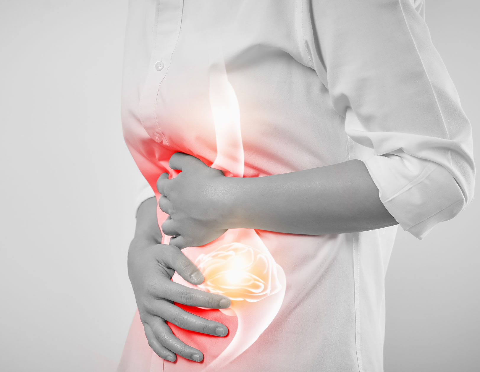 mujer con problema intestinal